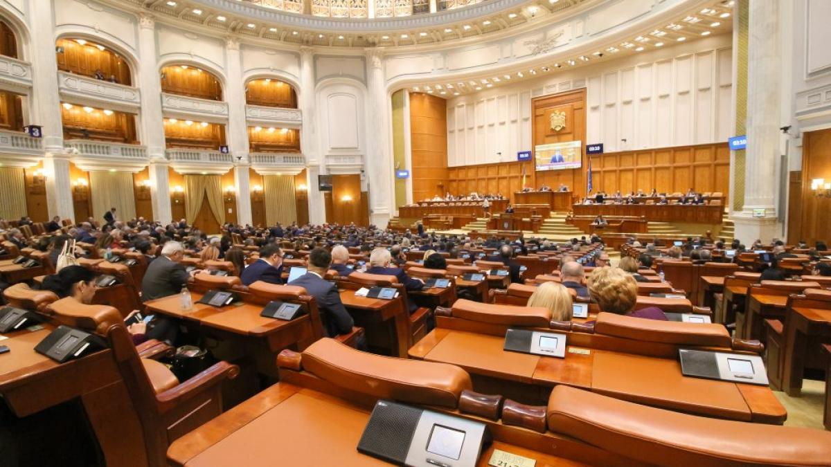 Parlamentarii vor vota joi decretul lui Iohannis pentru prelungirea stării de urgenţă