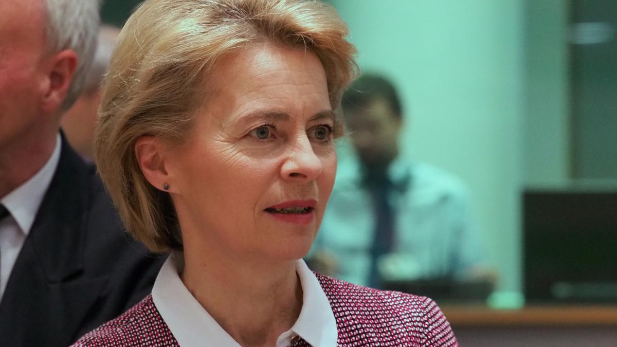 Coronavirus. Ursula von der Leyen spune că viața nu se va întoarce la normal până când nu va fi dezvoltat un vaccin 