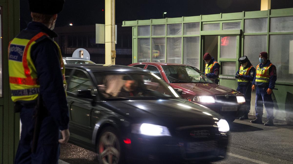 Paște 2020. Avertismentul Ministrului de Interne: Cei care vin în țară intră în carantină, nu în izolare la domiciliu