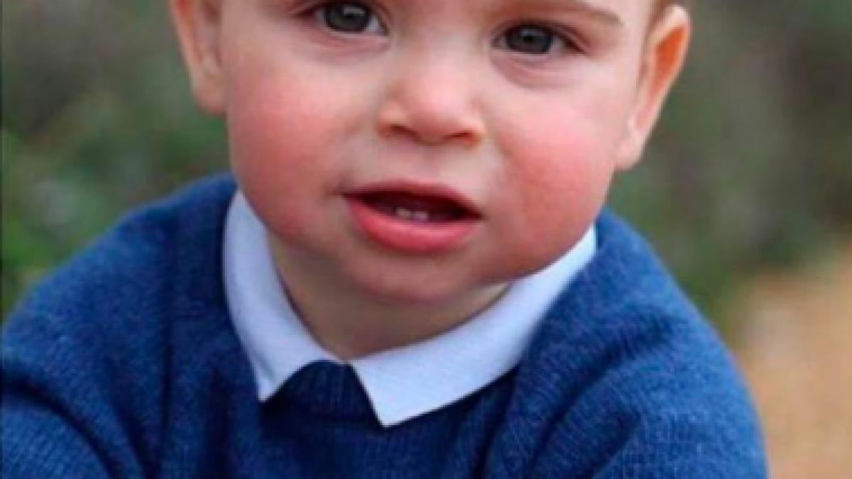 Prinţul Louis de Cambridge a împlinit, astăzi, 2 ani. Evenimentul, marcat prin fotografii inedite