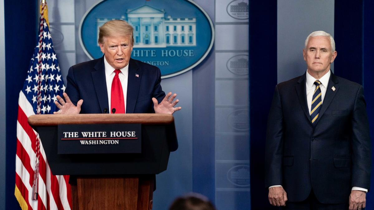Trump, desființat pentru modul în care a gestionat pandemia de COVID-19