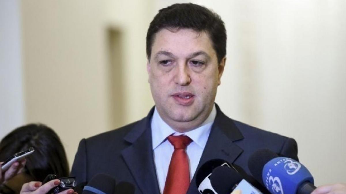 Senatul a respins, astăzi, două proiecte UDMR, aflate de 16 ani în Parlament