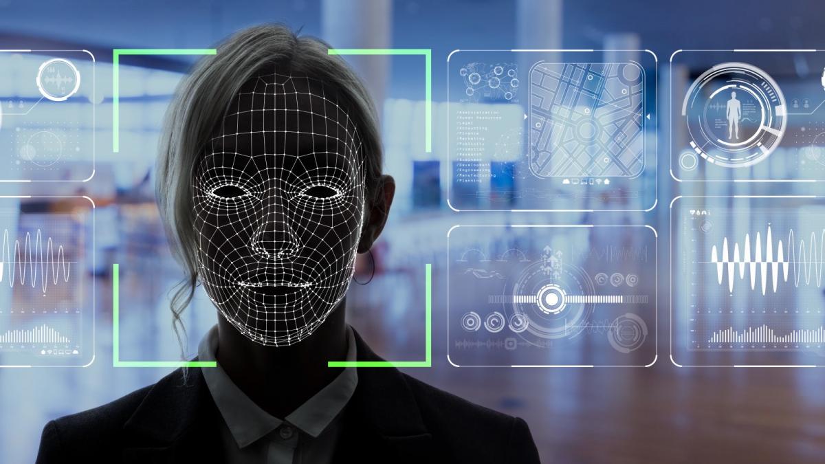 IGPR și-a tras unitate „Big Brother”. Te vezi cu prietenii pe camerele web? Și poliția o să te vadă!