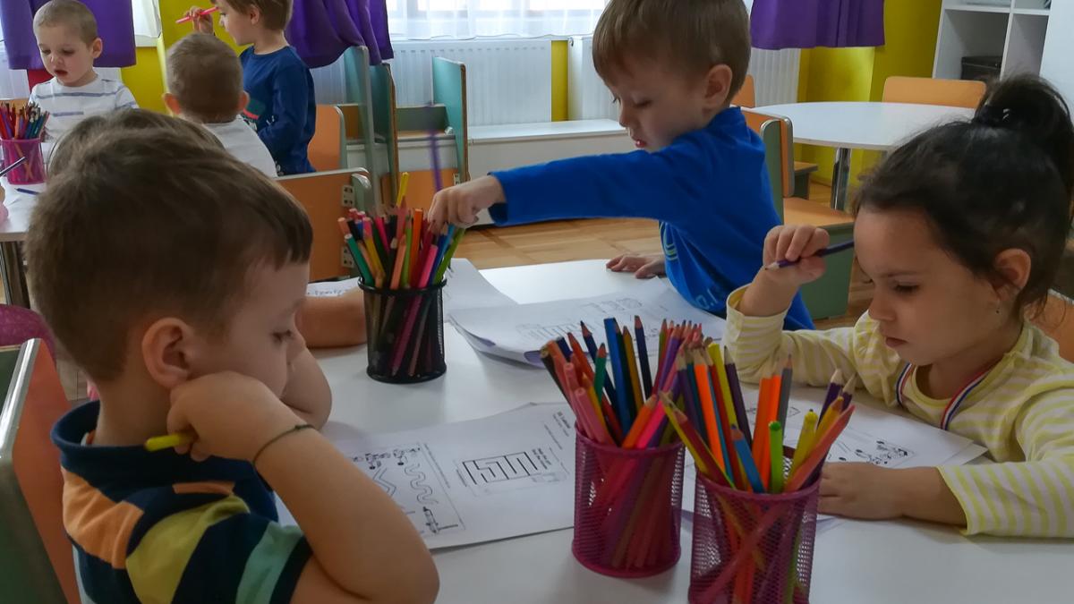 Prima etapă de înscriere a copiilor în clasa pregătitoare va începe în 8 iulie