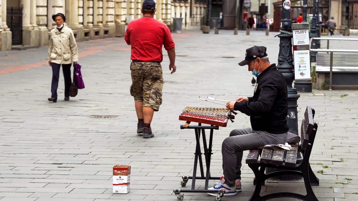 GALERIE FOTO. Cum au „sărbătorit” bucureștenii prima zi de stare de alertă