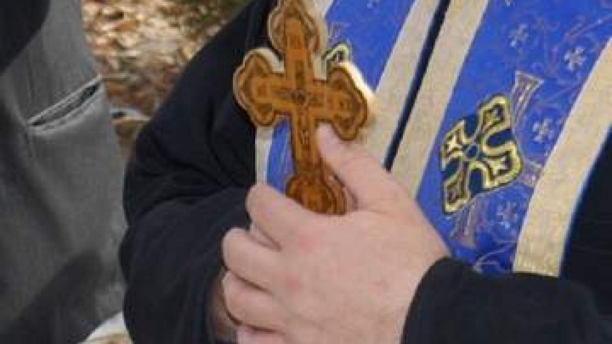 A început urmărirea penală pe numele fostului episcop de Huși, Corneliu Onilă, și a fostului călugăr arhimandrit, Sebastian Cristi Jitaru