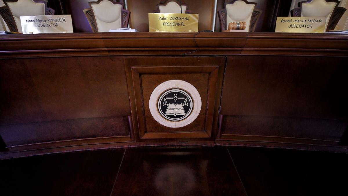 Curtea Constituțională amână dezbaterea la  Codul administrativ, alegerile locale și mandatele aleșilor