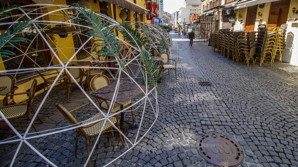 Ce obligaţii le dau bătăi de cap proprietarilor de terase înainte de marea deschidere