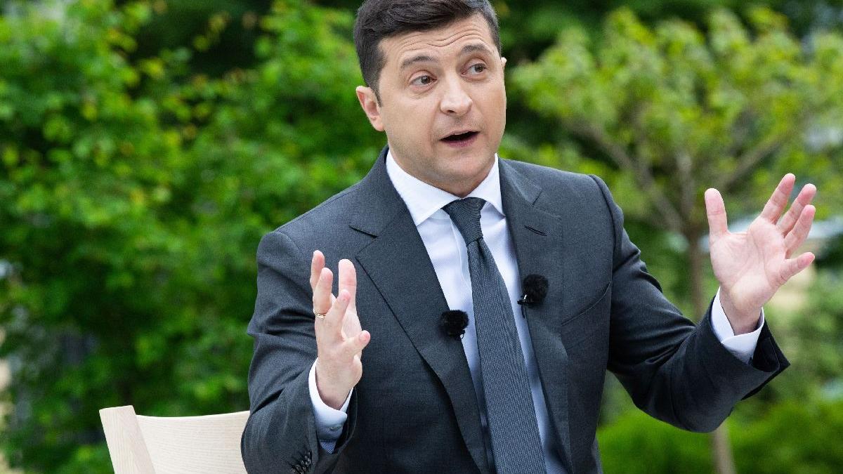 Zelenski, pasibil de amendă