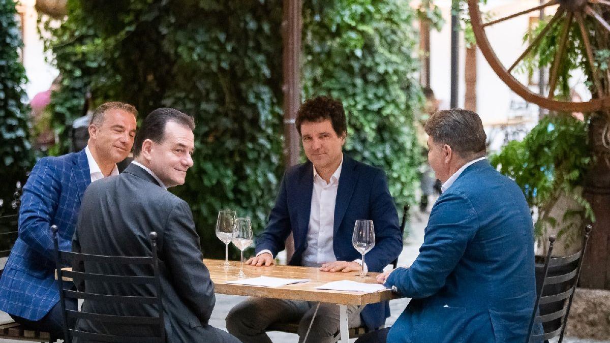 Orban și-a scos candidatul pentru București la o incursiune la berării