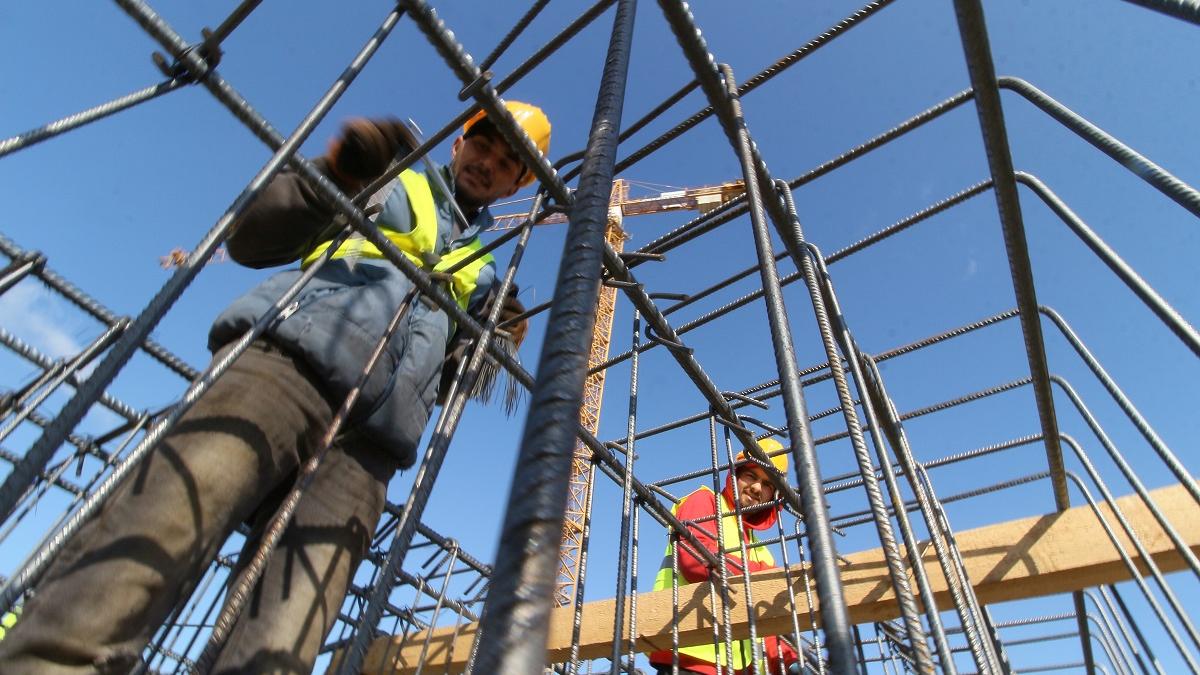 Criza a ocolit construcțiile. România, campioana Europei