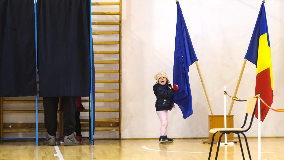 Senat: Alegerile locale vor avea loc pe 27 septembrie
