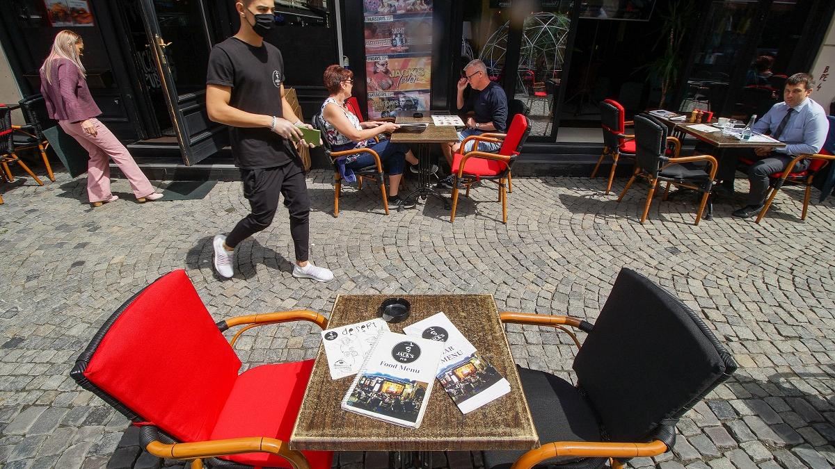 Bani de la PMB, ca să mergi la restaurant