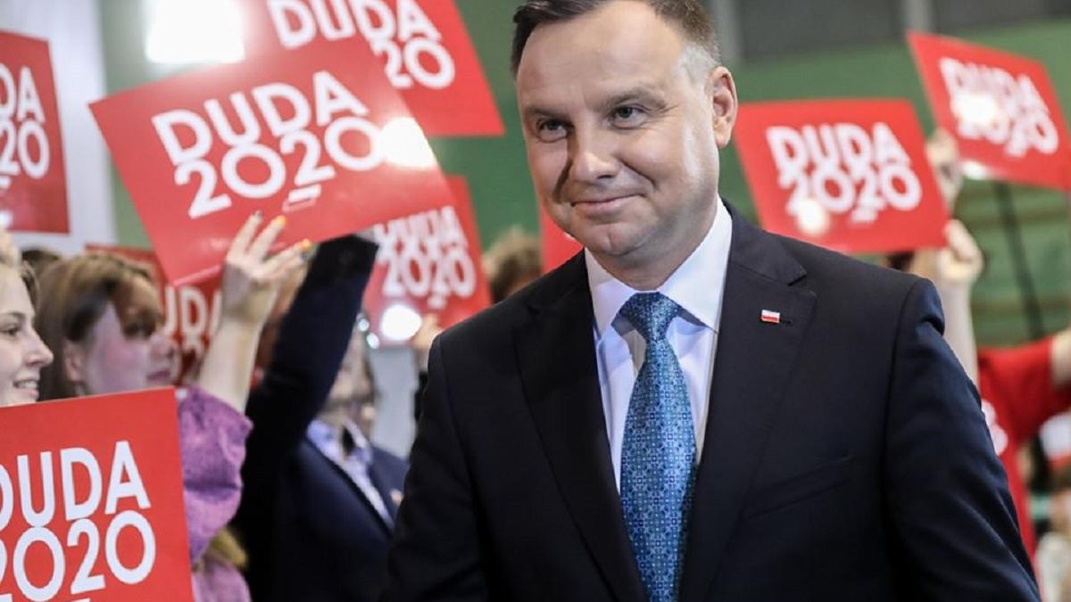 Duda câștigă la mustață alegerile din Polonia