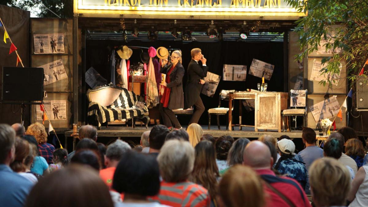 Trei asociații cer mutarea Festivalului de teatru în aer liber „Bucureștii lui Caragiale”, pe peluzele din Grădina Cișmigiu
