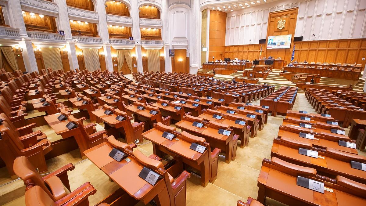 Legea carantinei şi izolării trece de Parlament. Vot majoritar în favoarea modificărilor PSD