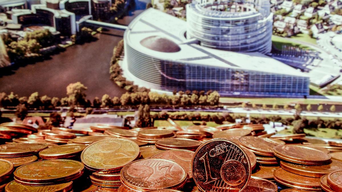 România are nevoie de 40 miliarde euro pentru a lua 80 miliarde euro de la UE