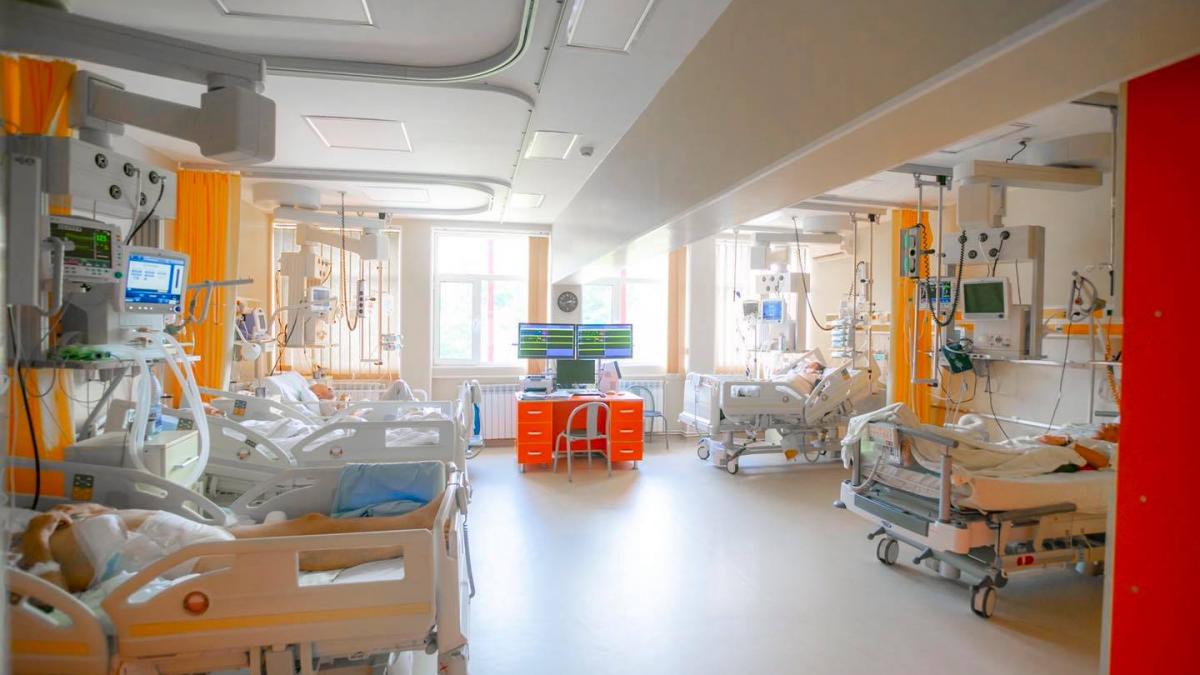Încă un spital din țară are probleme. Nu mai sunt locuri la terapie intensivă