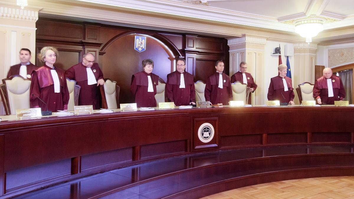 PSD: După motivarea Curții Constituționale, Iohannis trebuie să promulge dublarea alocațiilor