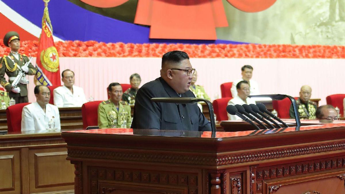 Kim se laudă cu arsenalul nuclear