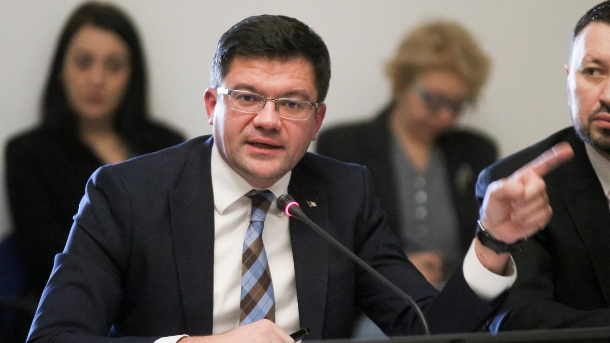 VIDEO. Proprietarii de case din România pot depune cereri de finanțare în programul „Casa Eficientă Energetic” începând cu 15 septembrie