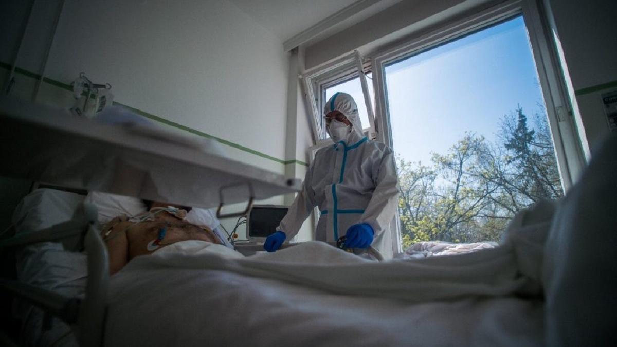 România, prima în UE la rata deceselor de COVID-19