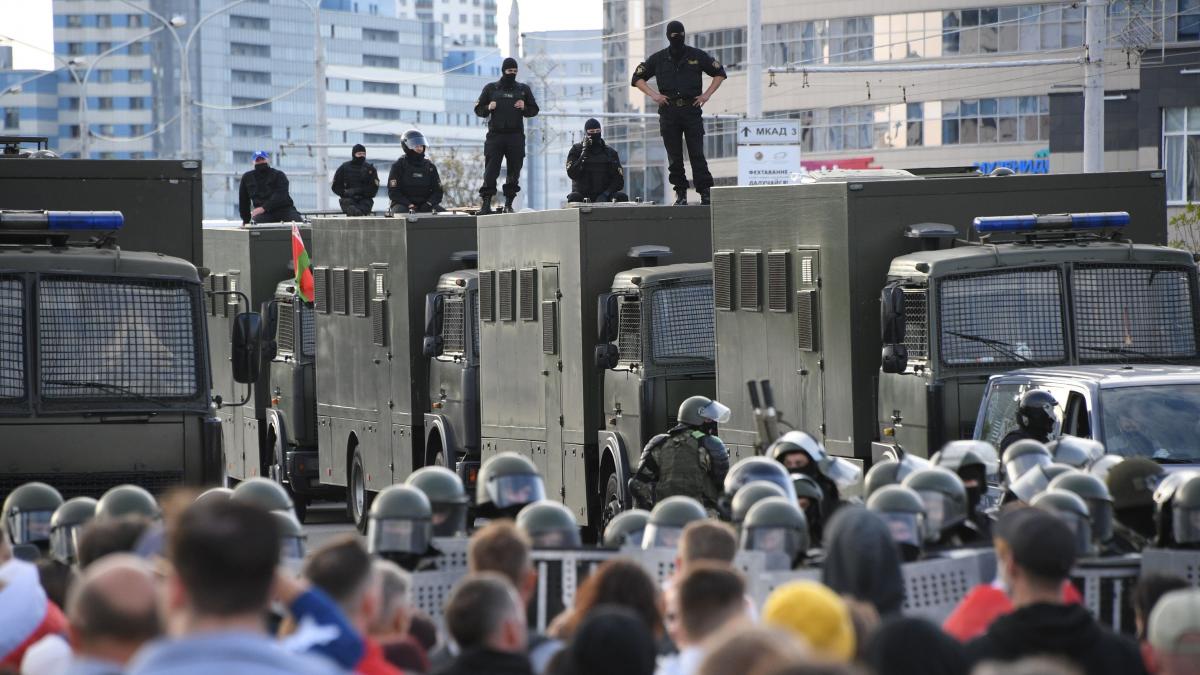 Noi proteste antiguvernamentale în capitala Belarusului. Cel puțin zece manifestanți au fost reținuți