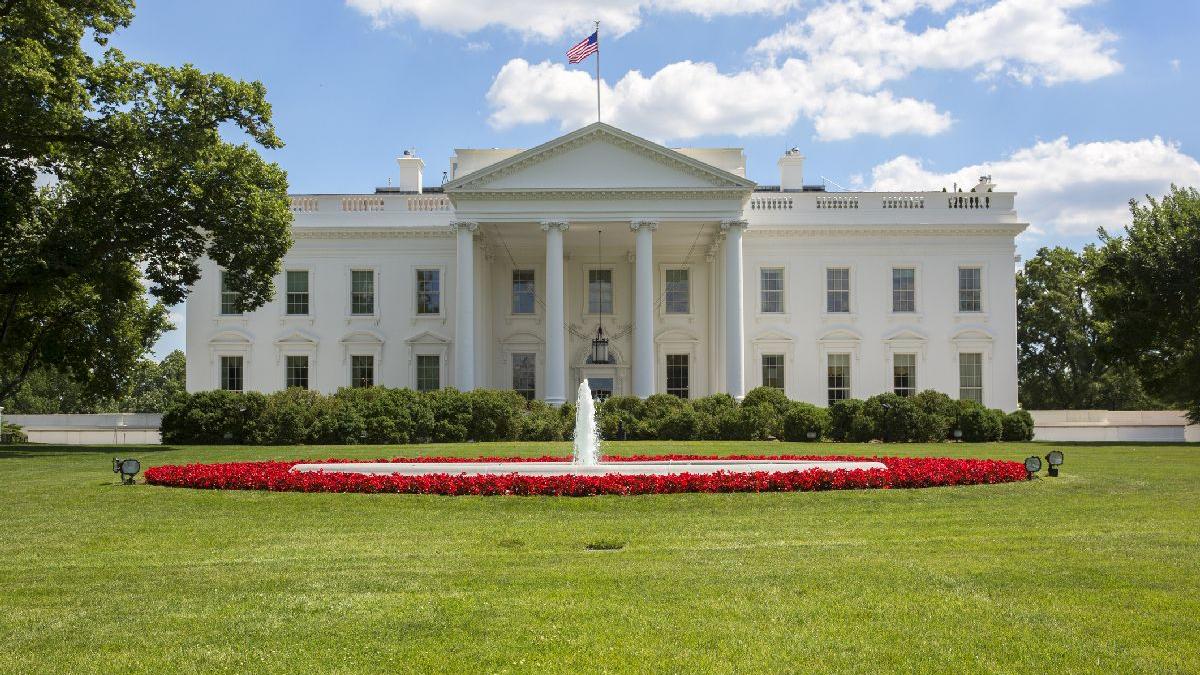 Pachet cu otravă pentru Trump