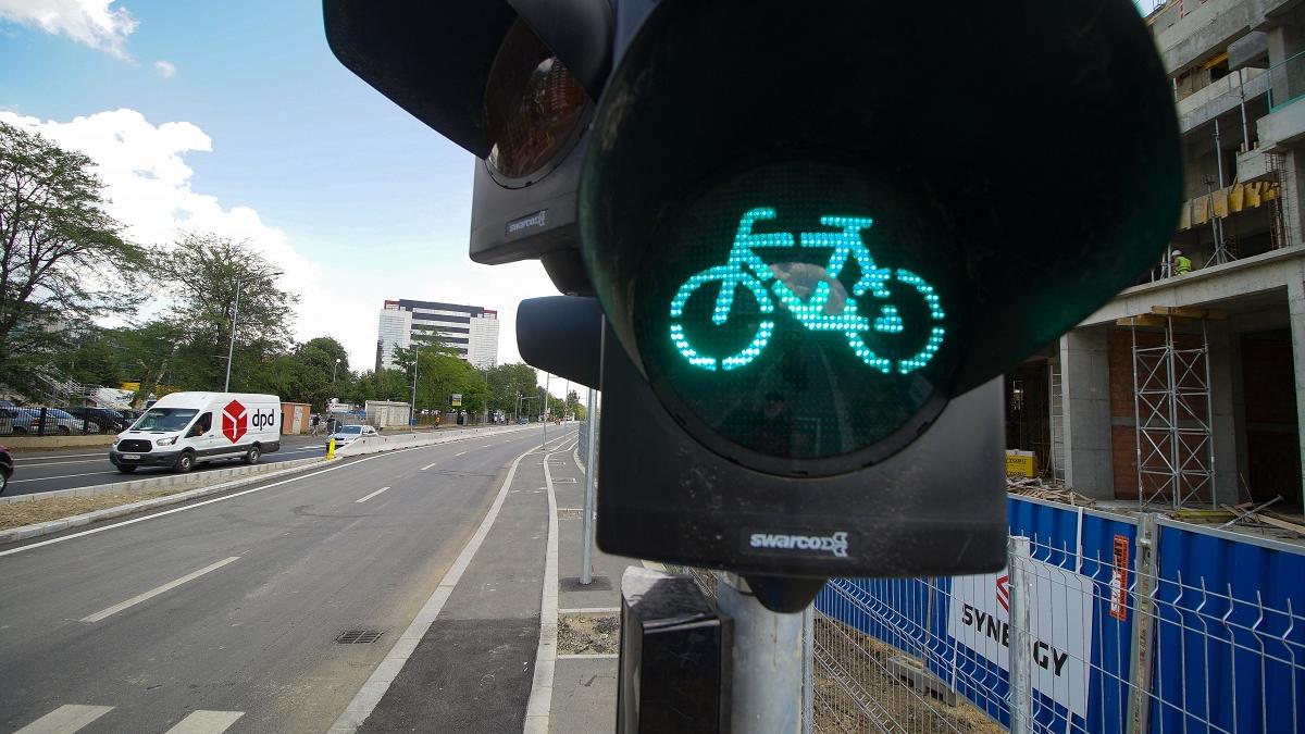 Paşi pentru un transport mai curat, până în 2040