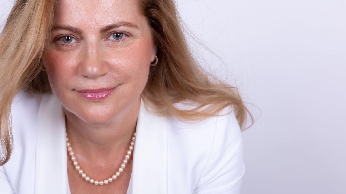 Violeta Radu, omul care aduce frumosul și eleganța în politică. Proiectul prin care vrea să transforme Brașovul în orașul în care ar vrea toți românii să trăiască