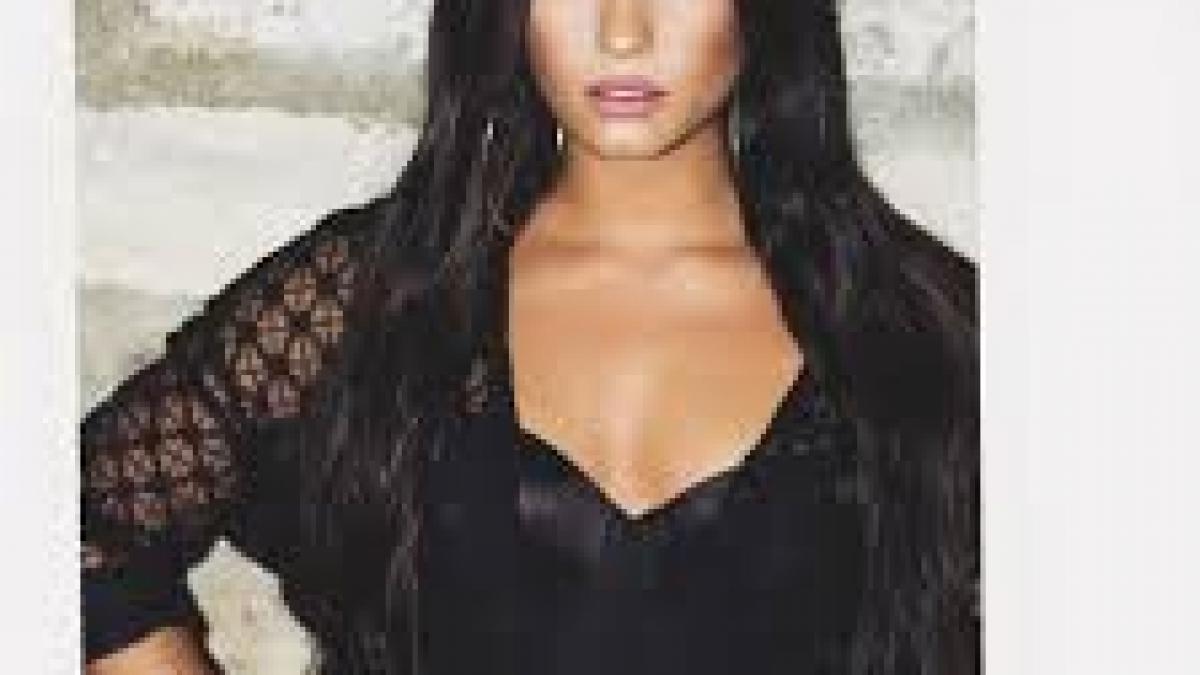 Demi Lovato este din nou singură. Artista s-a despărţit de logodnicul ei