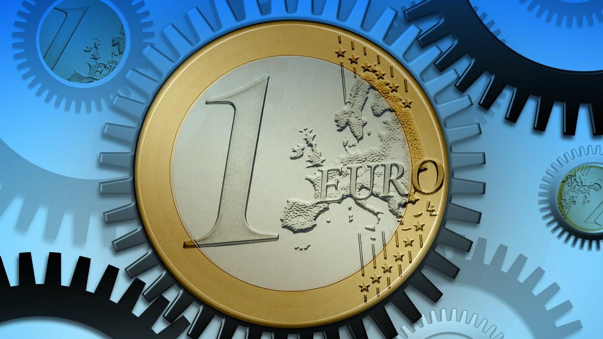 Surpriză pe piața valutară: Euro a scăzut
