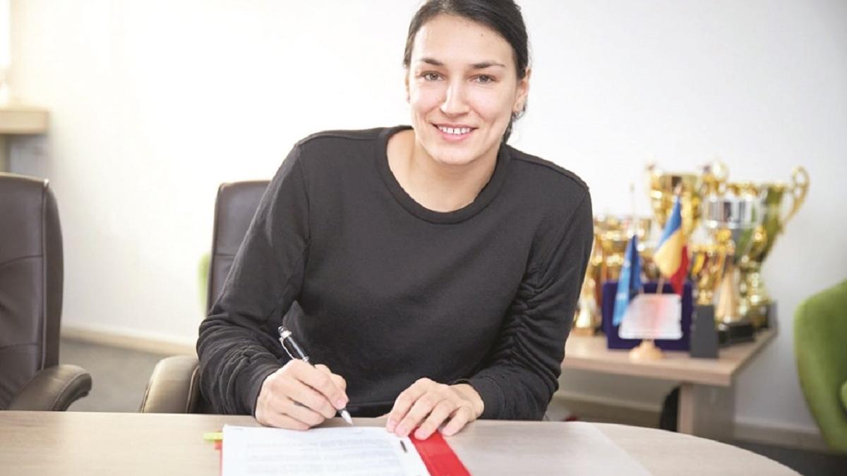 O supercampioană, la mâna lui Nicușor Dan
