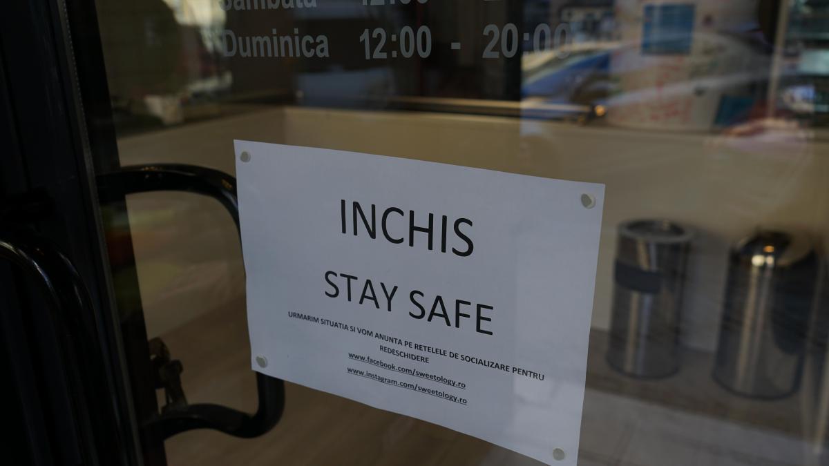 Noi restricții în București. Cafenelele, restaurantele, cinematografele, teatrele și sălile de spectacol se închid