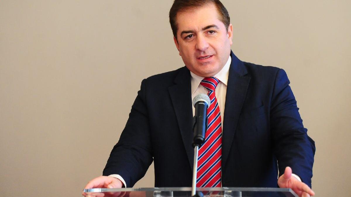 PPU (social-liberal) a dat în judecată Guvernul României, pentru încălcarea libertății religioase. Apel la unitate făcut de Daniel Ionașcu:  Oricine atentează la dreptul nostru, la credința noastră, la Dumnezeul nostru, nu face decât să ne dezbine