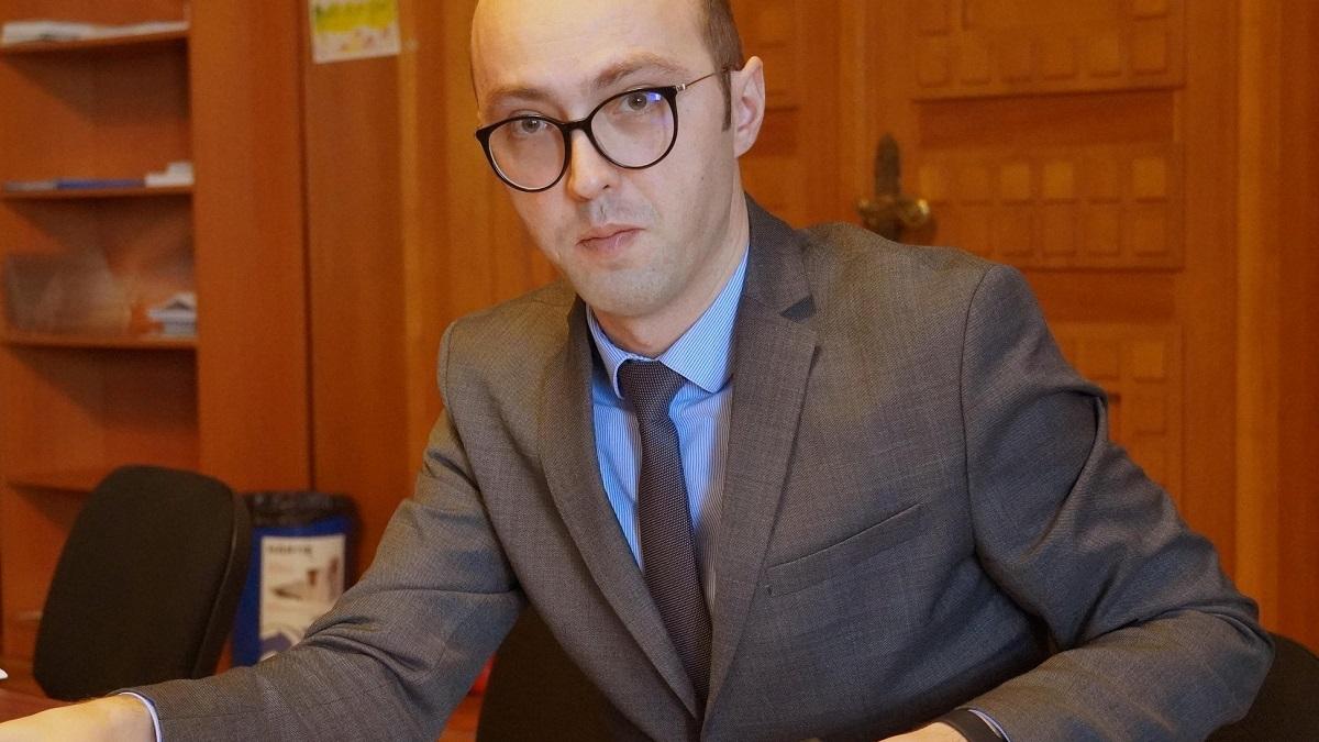 Manciu de la “Comunicarea Strategică”, “uns” consilier de stat la Cancelaria lui Orban, cu încălcarea legii