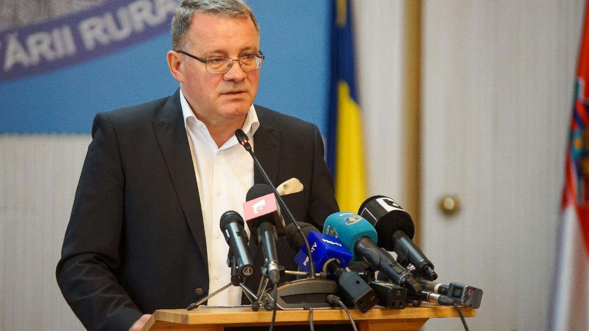 VIDEO. Adrian Oros: Vineri, Ministerul Agriculturii dă startul plăților în avans pentru schemele de plăți direcție, cât și pentru măsurile de dezvoltare rurală
