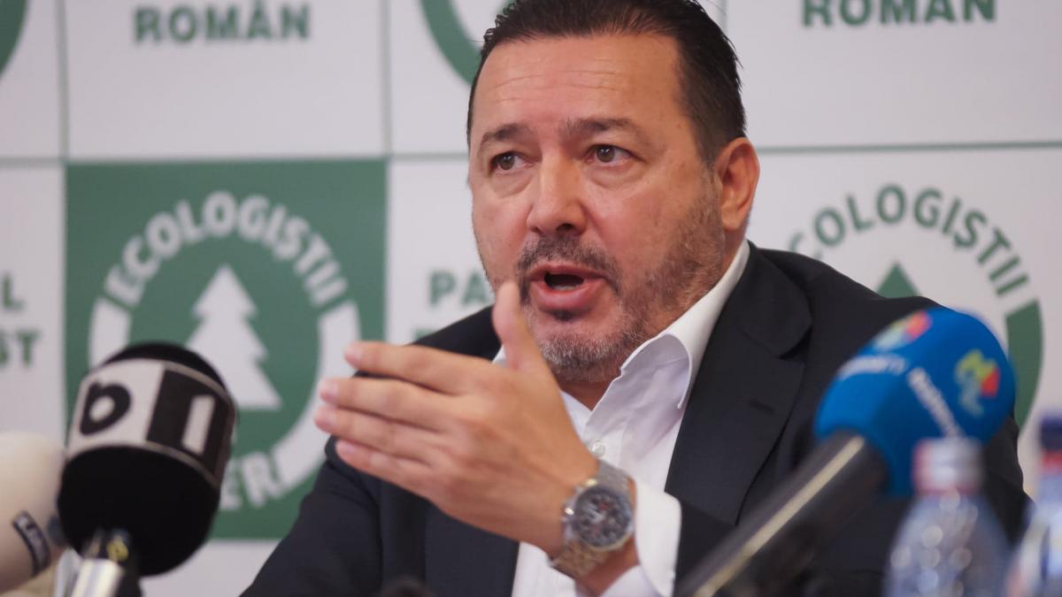 Deputatul „Mitralieră”, despre obligativitatea purtării măștii: Nu este sănătoasă dacă este ținută nu știu câte ore, pentru că produce modificări cerebrale