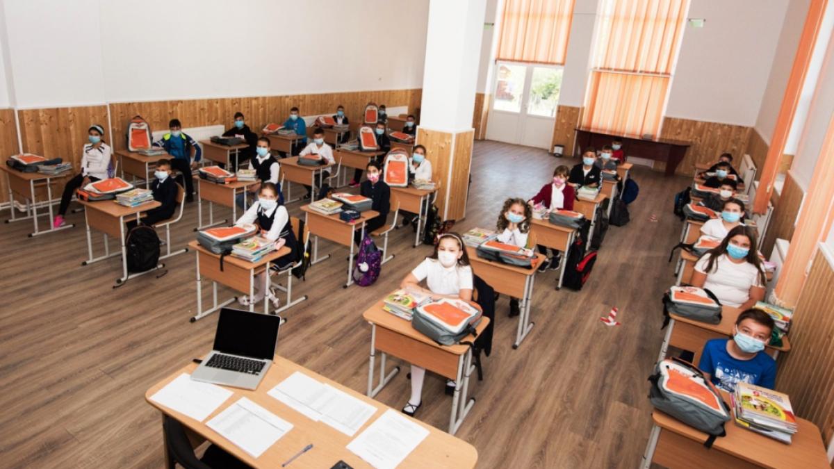 Școlile particulare vor cursuri faţă-n faţă