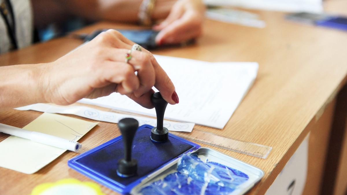 Poşta Română a trimis primele aproape 6.000 de buletine de vot către alegătorii din străinătate