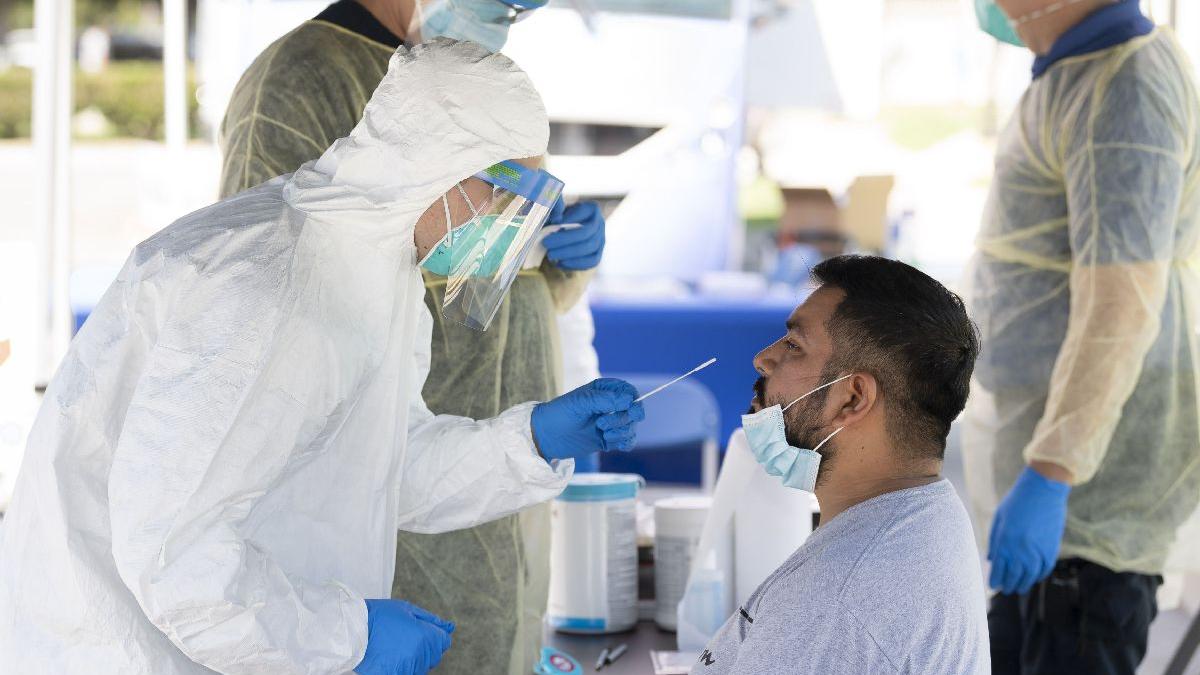Studenții de la Medicină atrași de Guvern în războiul contra COVID-19: 2.500 de lei pe lună, diurnă, cazare și masă