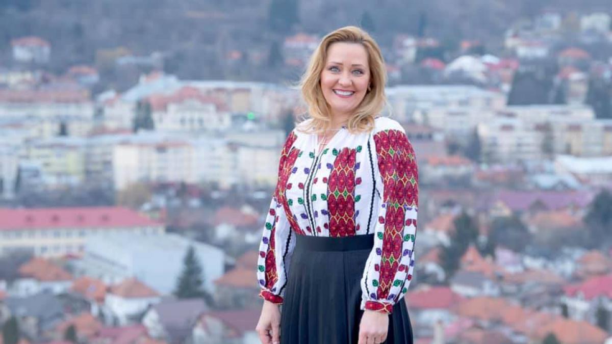Elena Lasconi face „curățenie” în Câmpulung Muscel. Șefii Poliției Locale și ai Pieței au fost concediați