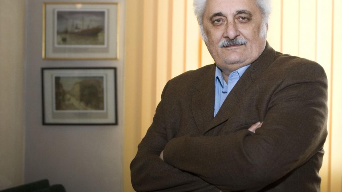 Nicolae Bacalbașa, infectat cu COVID. Medicul e dependent de oxigen