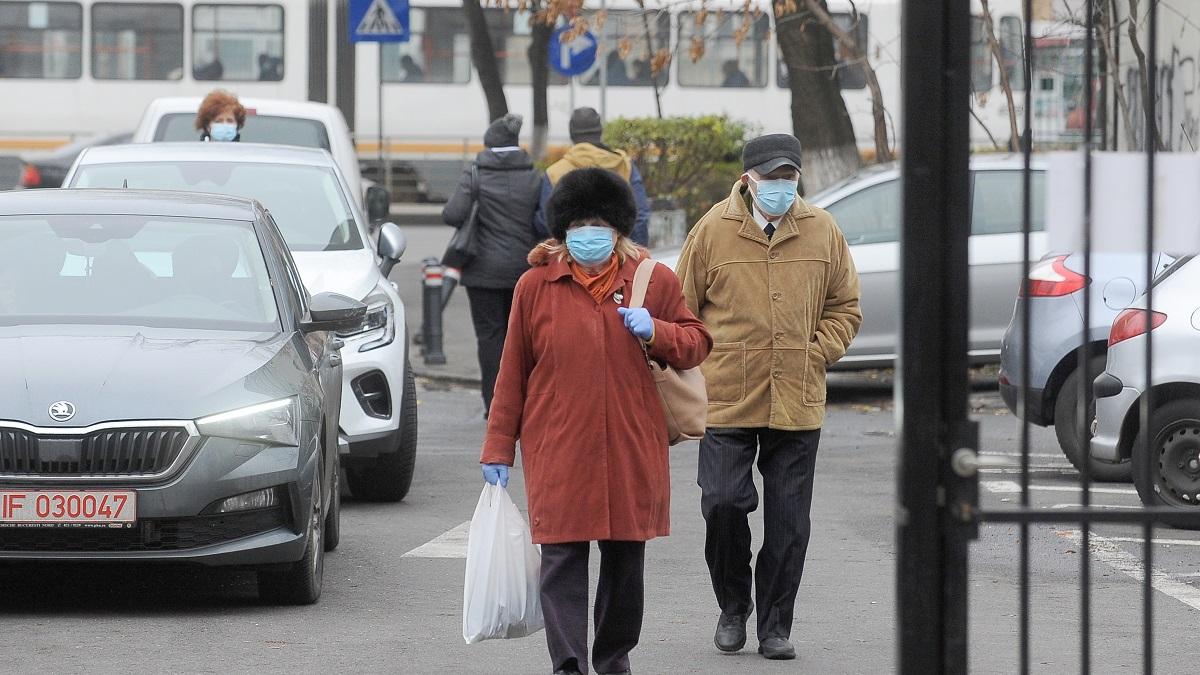 Banii albi pentru bătrânețe, strânși din obligație