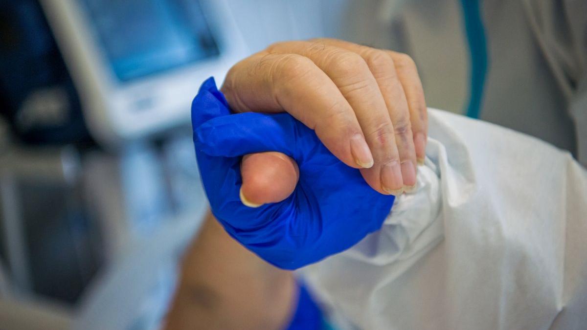 Voluntari şi voluntari: ba nu-s plătiţi, ba sunt