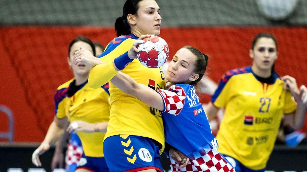 Clonați-o pe Cristina Neagu!