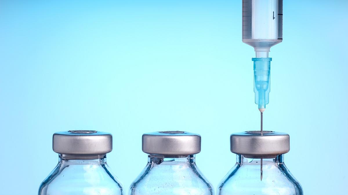 GCS, despre reacțiile adverse ale vaccinului anti-SARS-CoV-2: Risc alergic