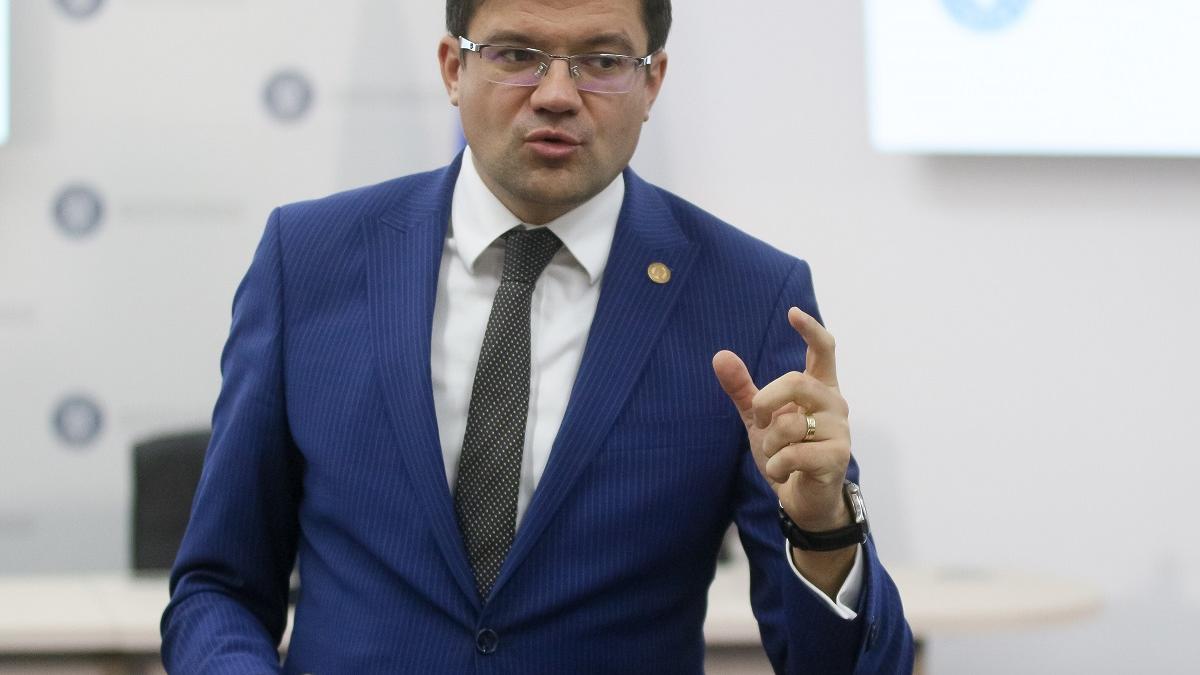 Iohannis l-a dat pe Costel Alexe pe mâna procurorilor