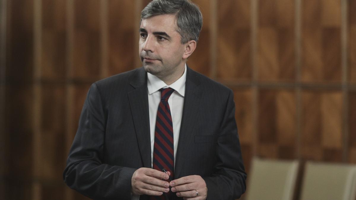 „Nemuritorul de la Guvern”, omul care a îngropat ultimii 11 premieri