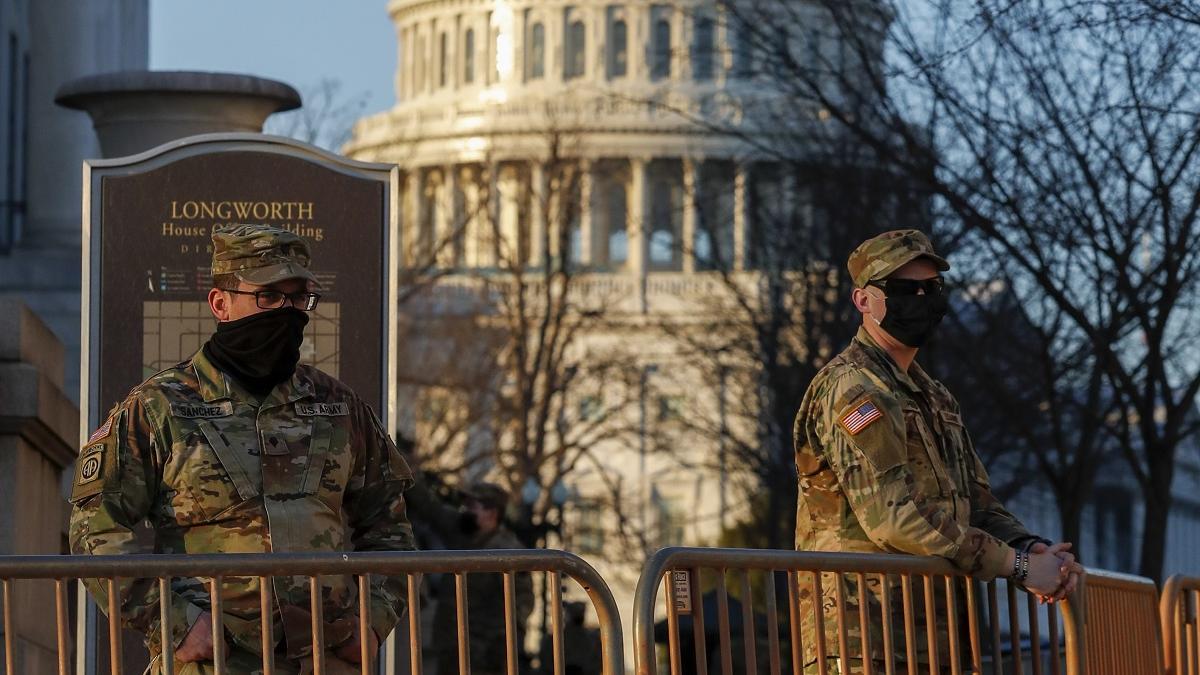 Pregătiri de război la Washington. Învestire periculoasă